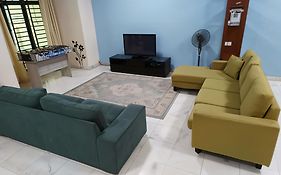 Warisan Indah Homestay KLIA 2
